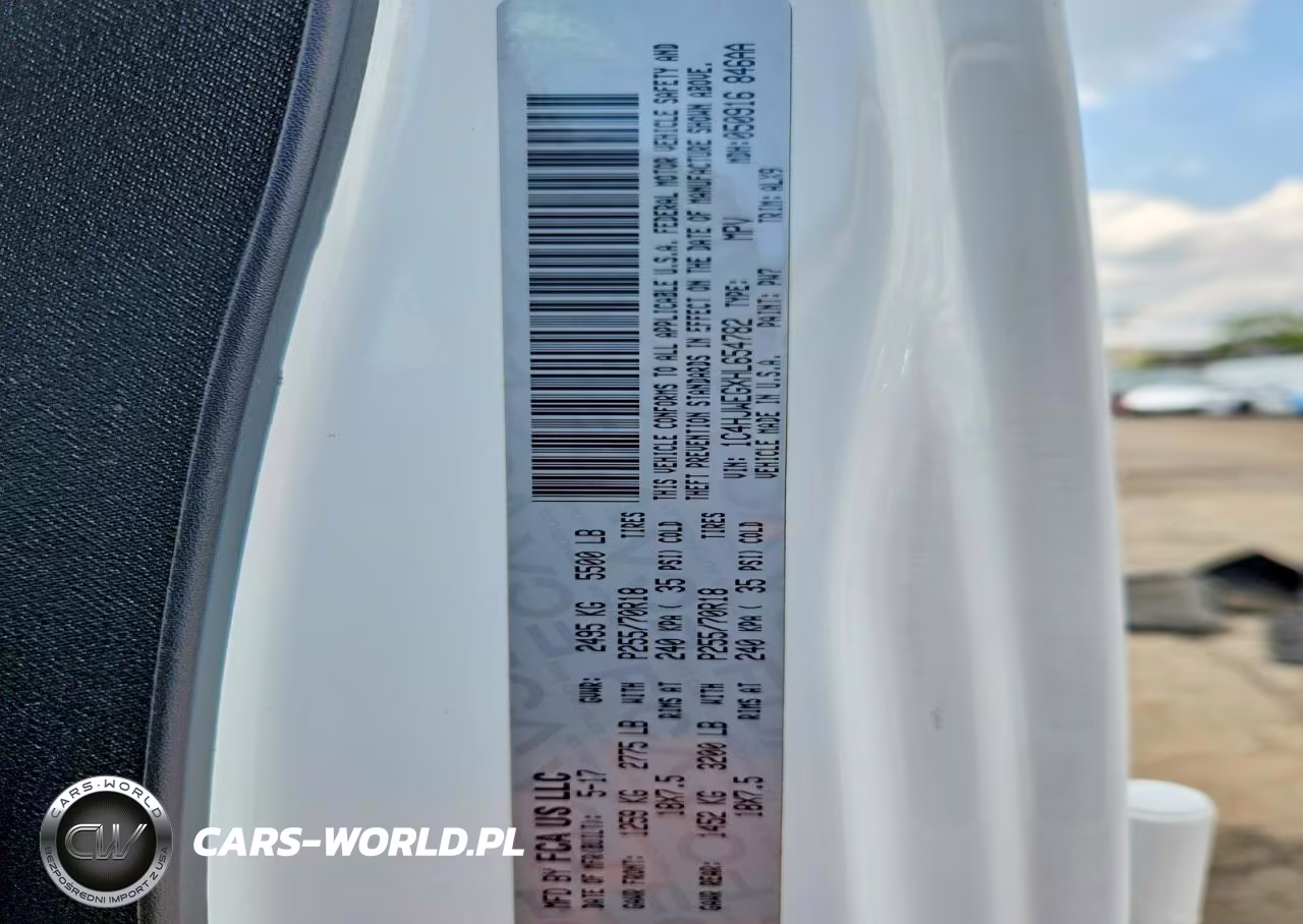 2017 Jeep Wrangler Unlimited Sahara VIN:1C4HJWEGXHL654782 - 13