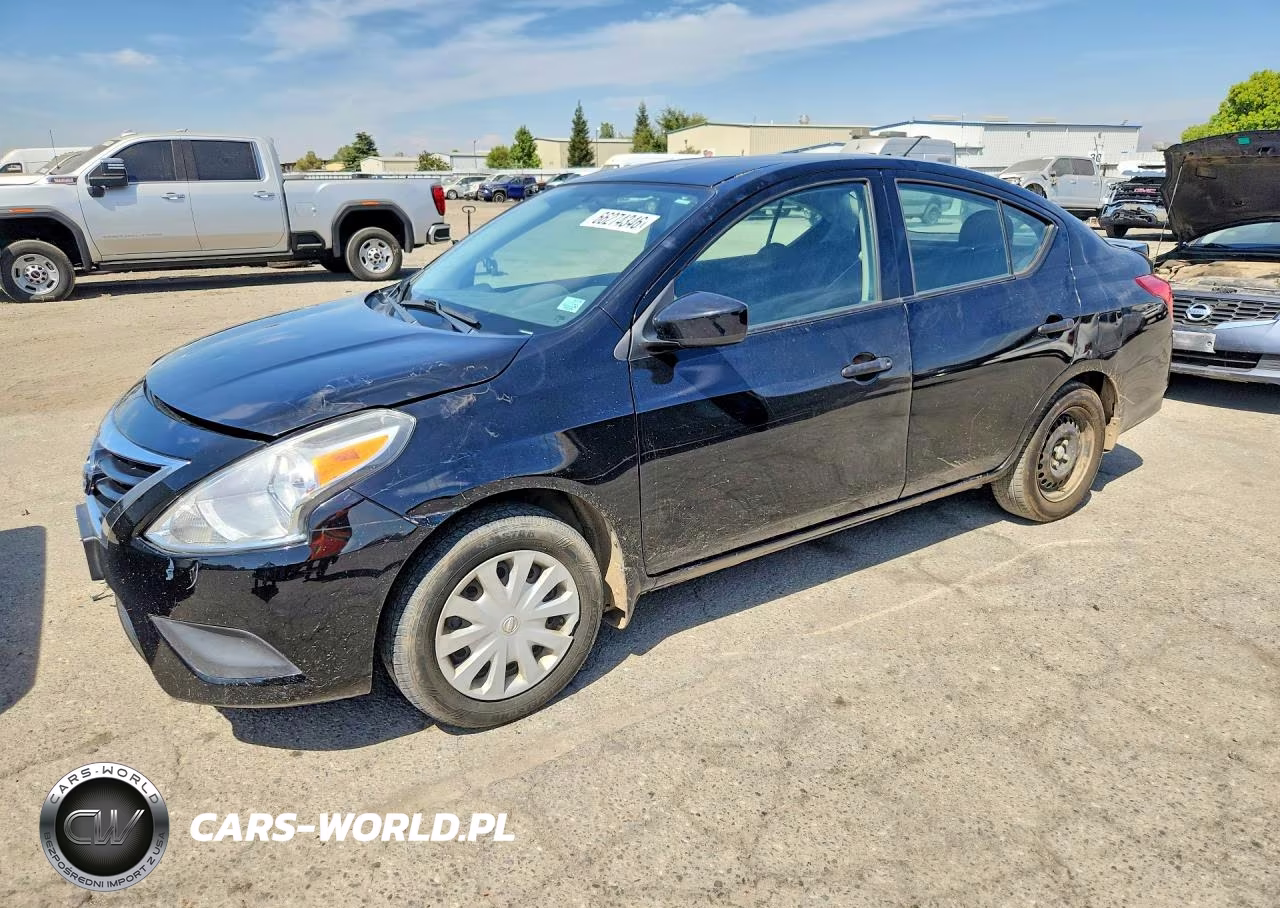 2017 Nissan Versa 1.6 S Plus
