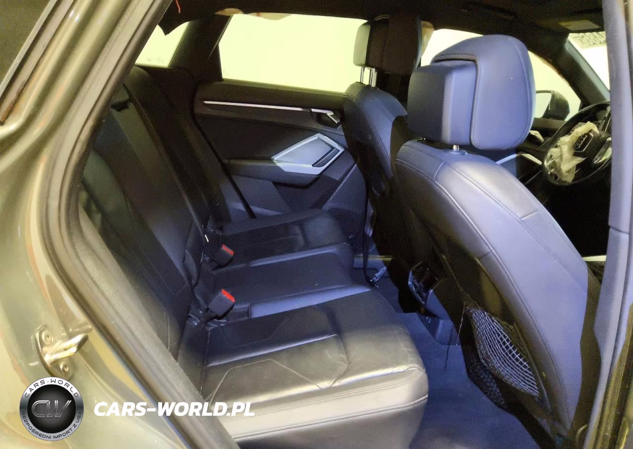 2019 Audi Q3 Premium VIN:WA1AECF30K1076463 - 11