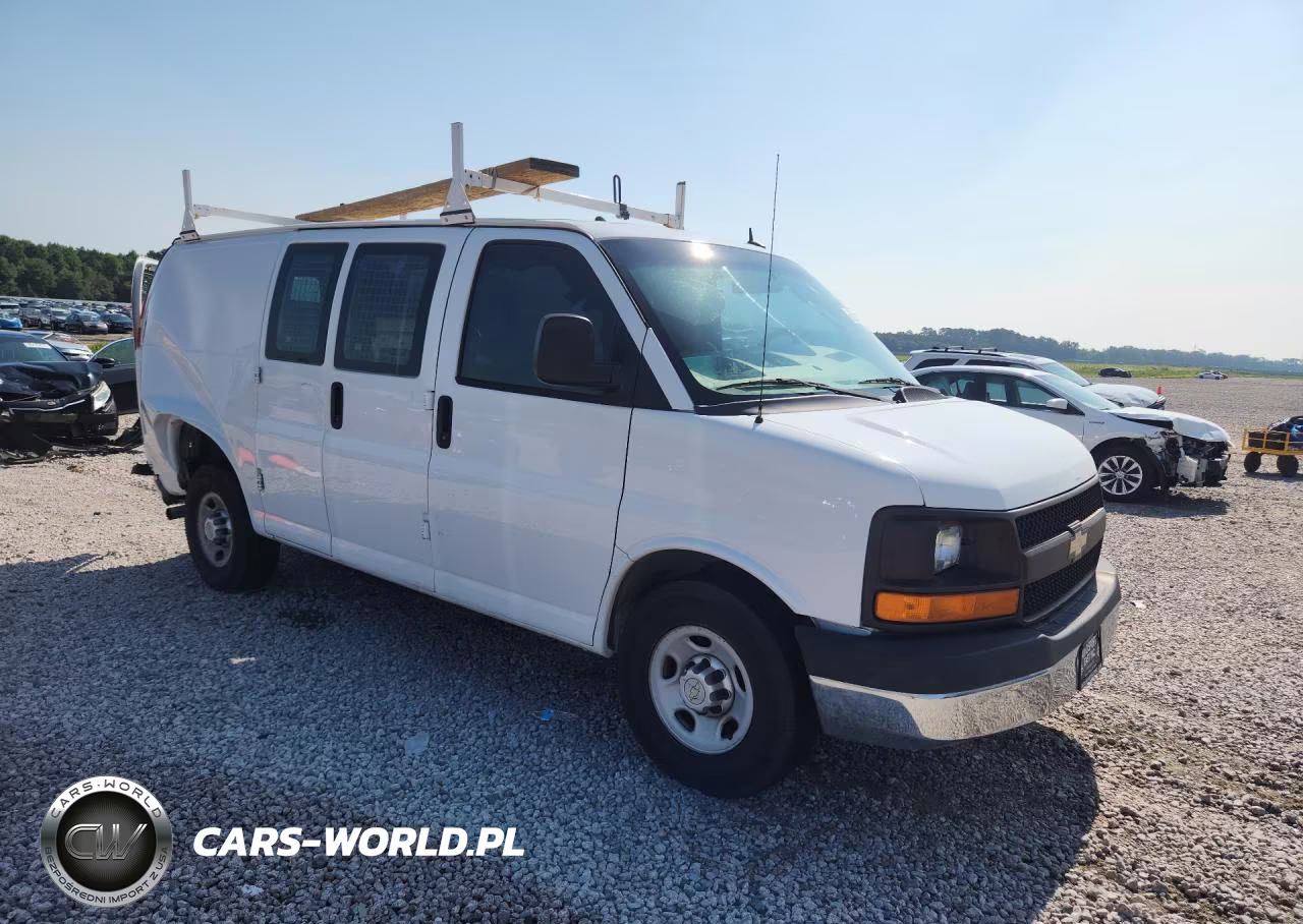 2014 Chevrolet Express G2500 VIN:1GCWGFCA2E1116055 - 4