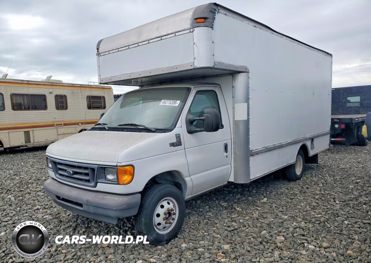 2004 Ford Econoline E350 Super Duty Cutaway Van
