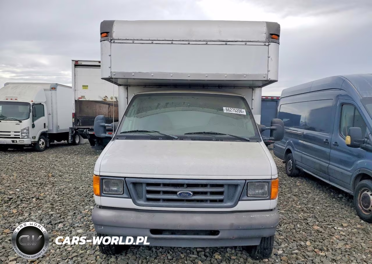 2004 Ford Econoline E350 Super Duty Cutaway Van VIN:1FDWE35L94HA19231 - 5