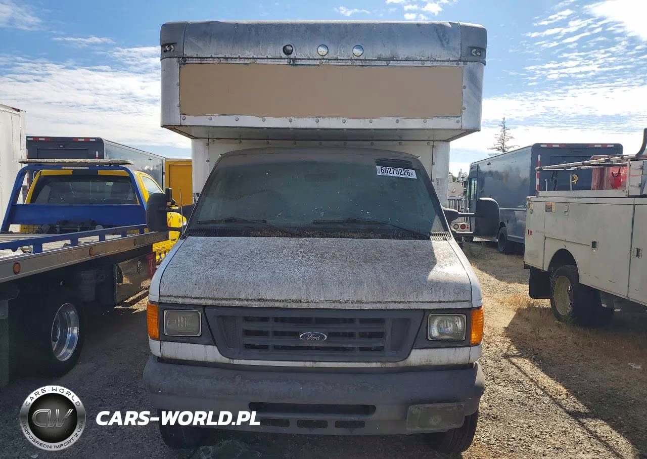 2004 Ford Econoline E350 Super Duty Cutaway Van VIN:1FDWE35L74HA70579 - 5