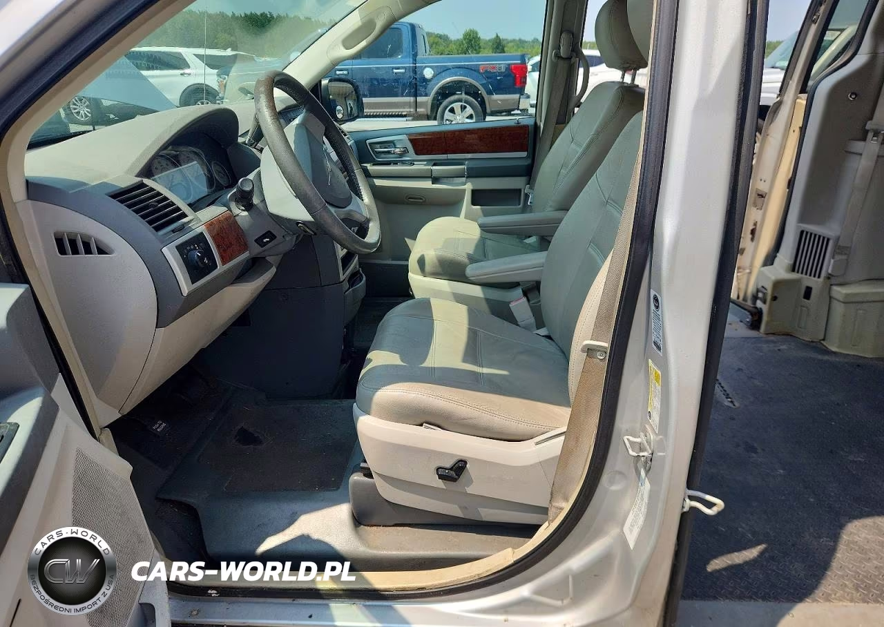 2009 Chrysler Town & Country Touring VIN:2A8HR54149R508556 - 7