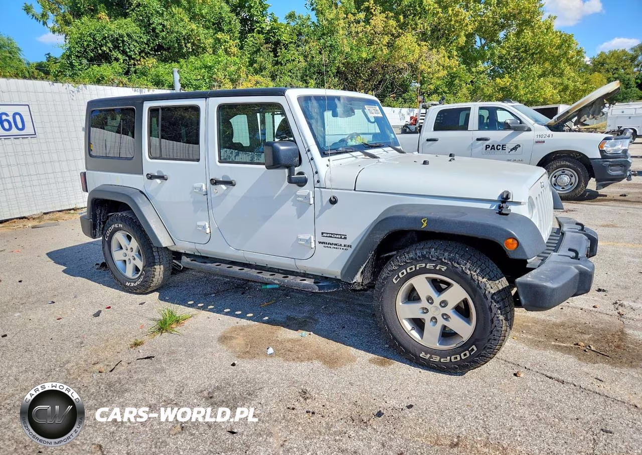 2017 Jeep Wrangler Unlimited Sport VIN:1C4BJWDG1HL539365 - 4