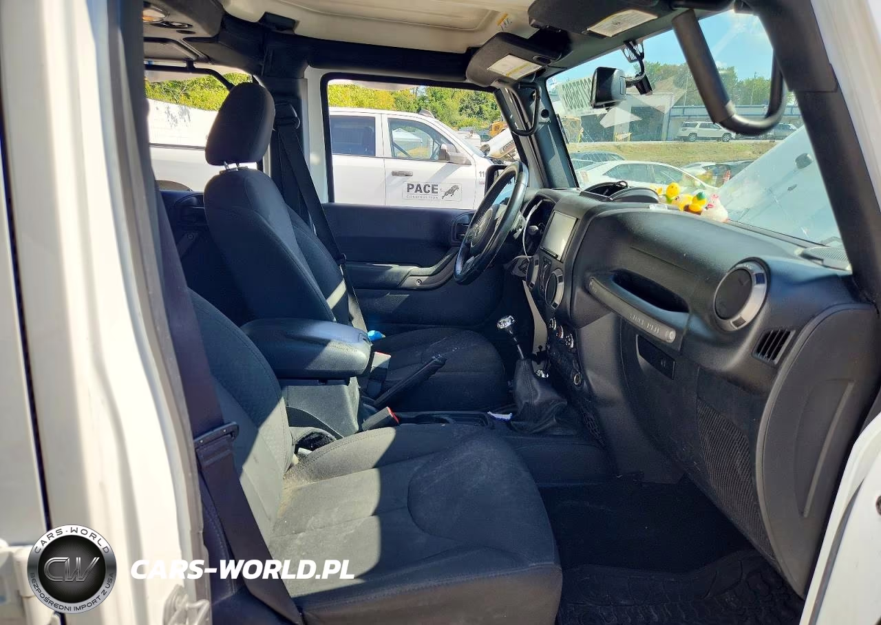 2017 Jeep Wrangler Unlimited Sport VIN:1C4BJWDG1HL539365 - 7
