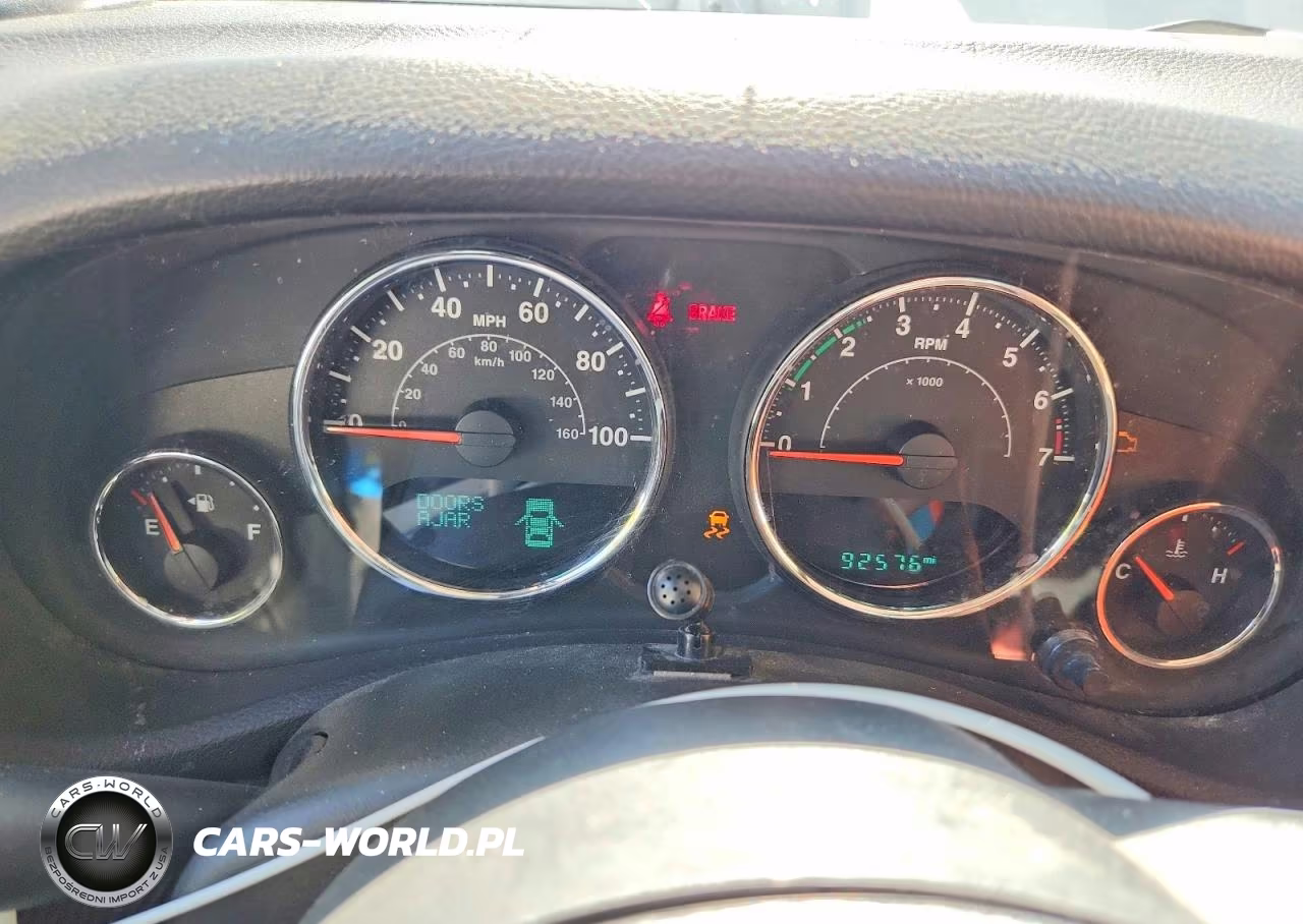 2017 Jeep Wrangler Unlimited Sport VIN:1C4BJWDG1HL539365 - 9