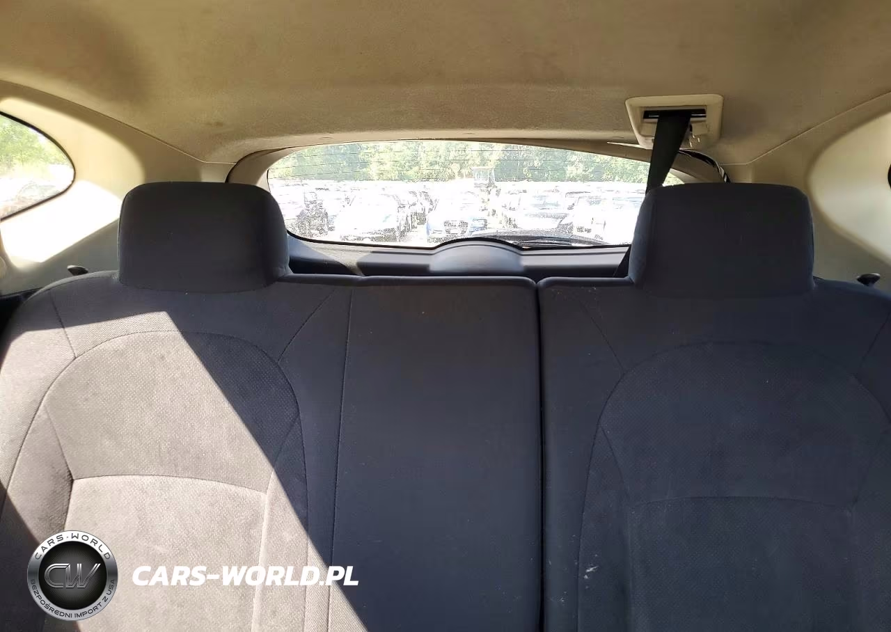 2010 Nissan Rogue S VIN:JN8AS5MV3AW605988 - 10