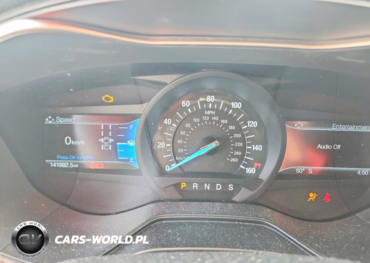 2019 Ford Fusion Titanium VIN:3FA6P0D90KR184556 - 9