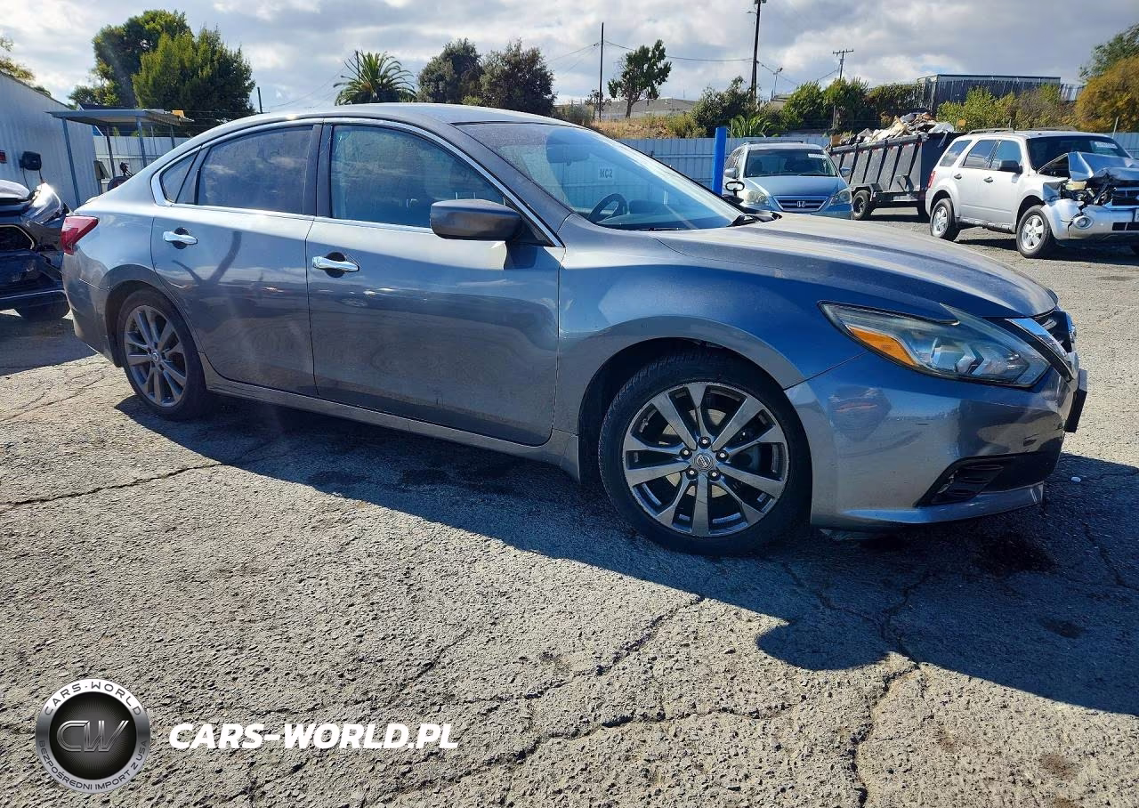 2018 Nissan Altima 2.5 Sr VIN:1N4AL3AP0JC285779 - 4