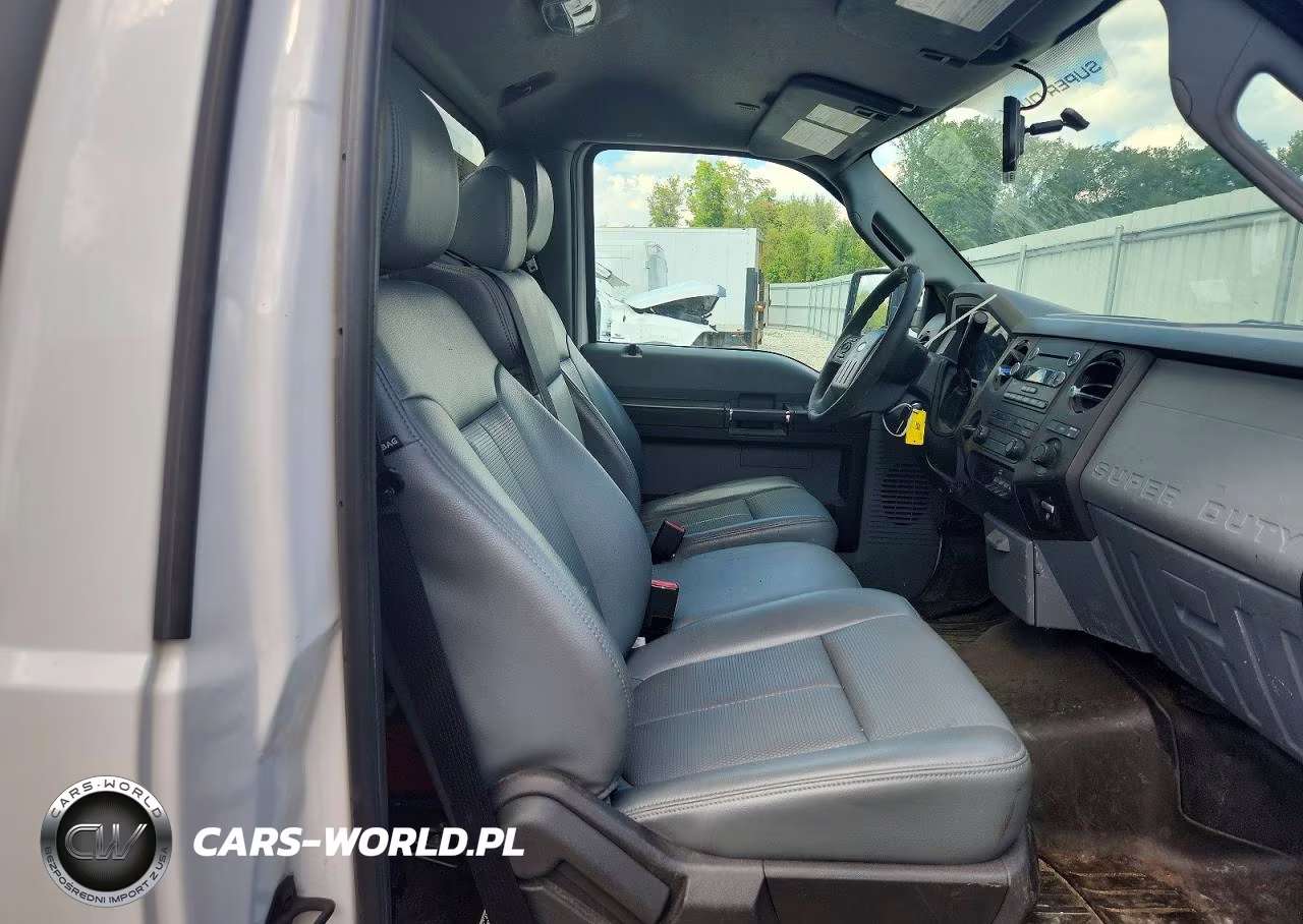 2016 Ford F550 Super Duty VIN:1FDUF5GY3GEC07435 - 10