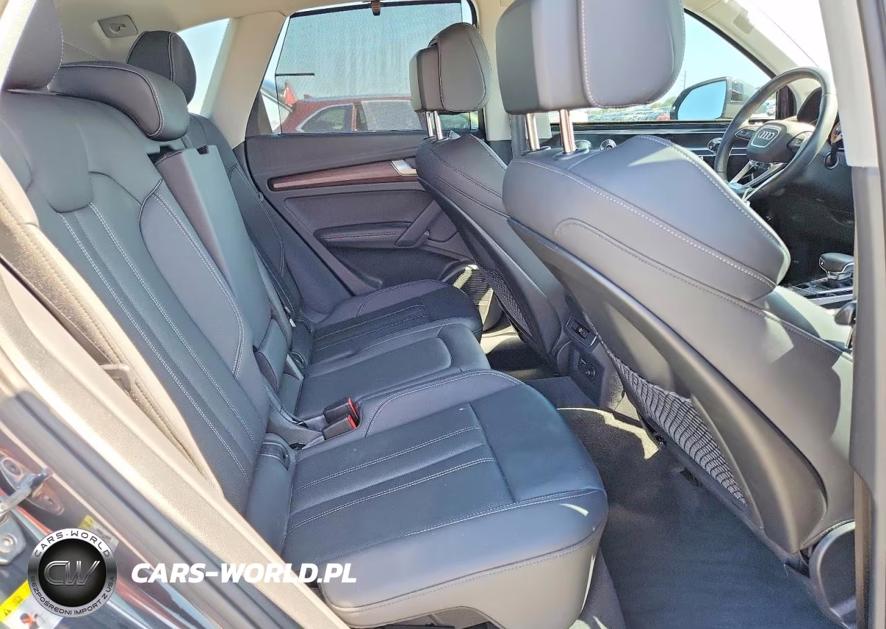 2023 Audi Q5 Premium Plus 40 VIN:WA1BBAFYXP2005639 - 10