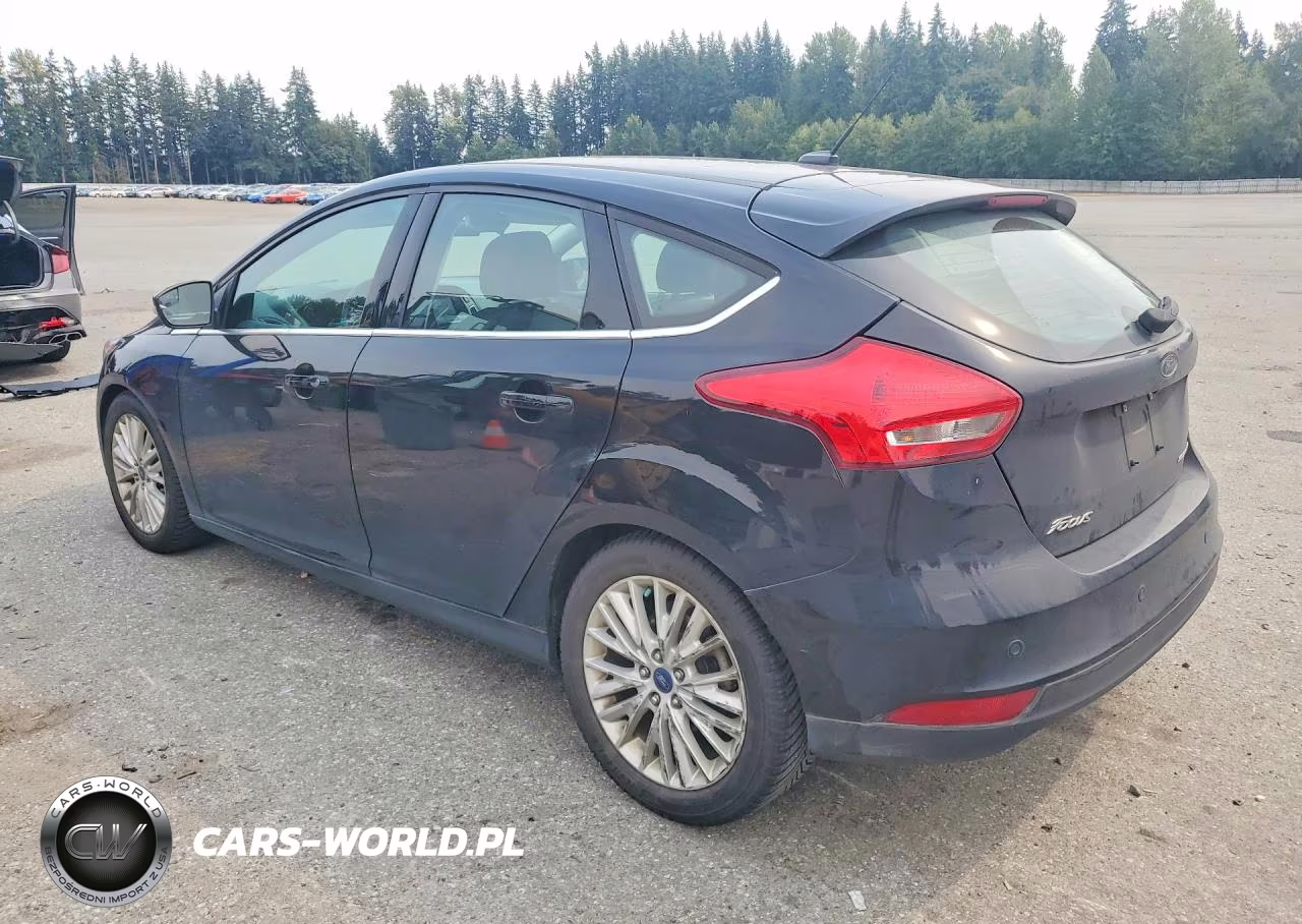 2017 Ford Focus Titanium VIN:1FADP3N20HL296369 - 2