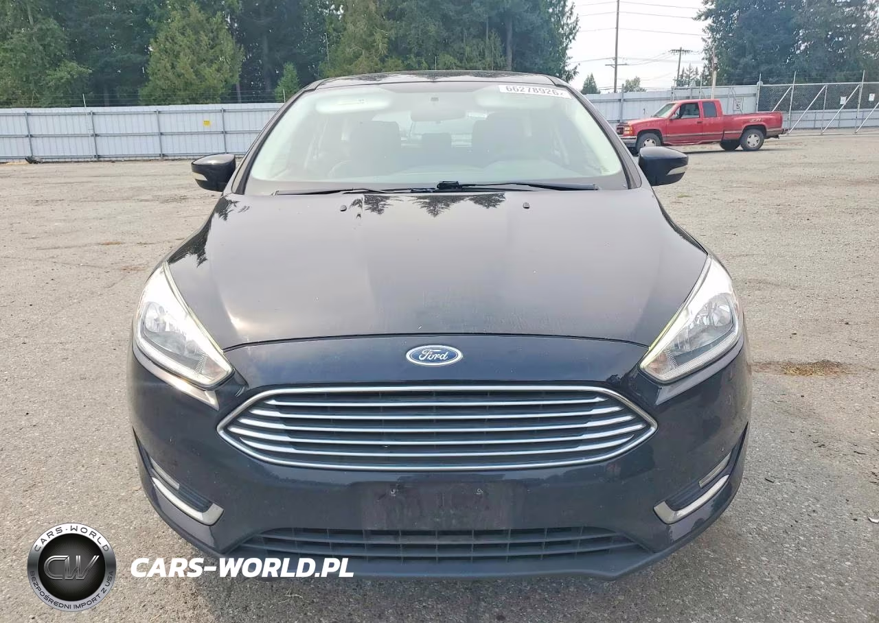 2017 Ford Focus Titanium VIN:1FADP3N20HL296369 - 5
