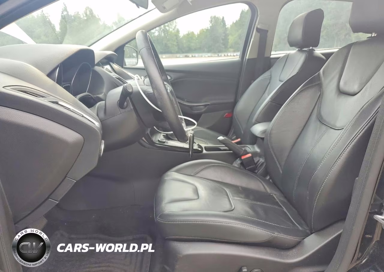 2017 Ford Focus Titanium VIN:1FADP3N20HL296369 - 7