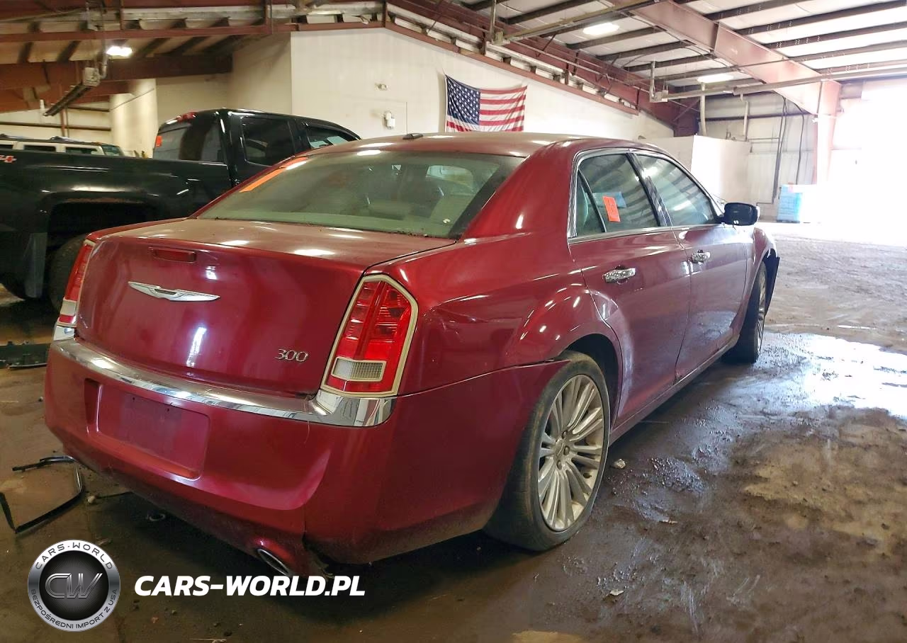 2011 Chrysler 300 Limited VIN:2C3CA5CGXBH530107 - 3