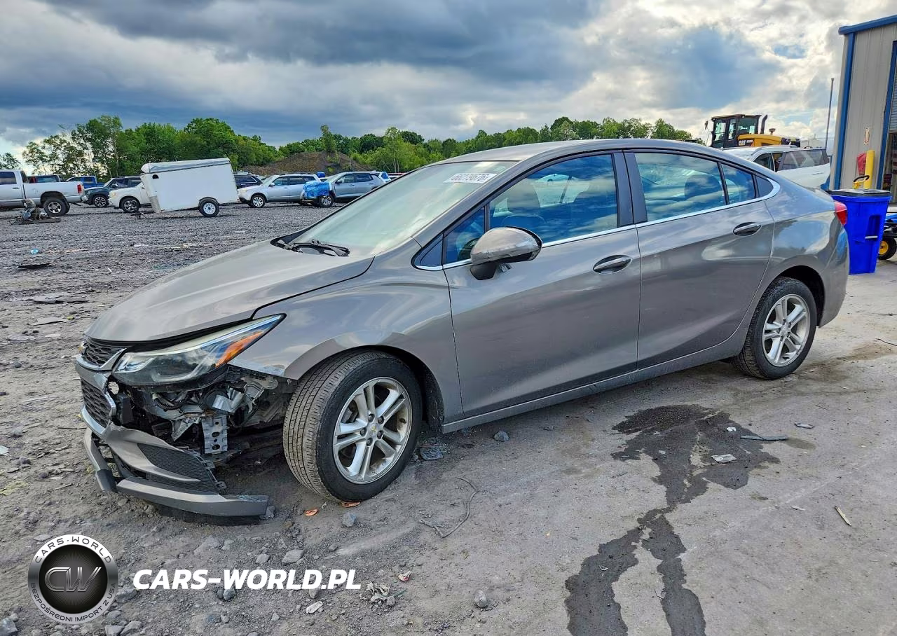 2017 Chevrolet Cruze Lt VIN:1G1BE5SM5H7233147 - 1