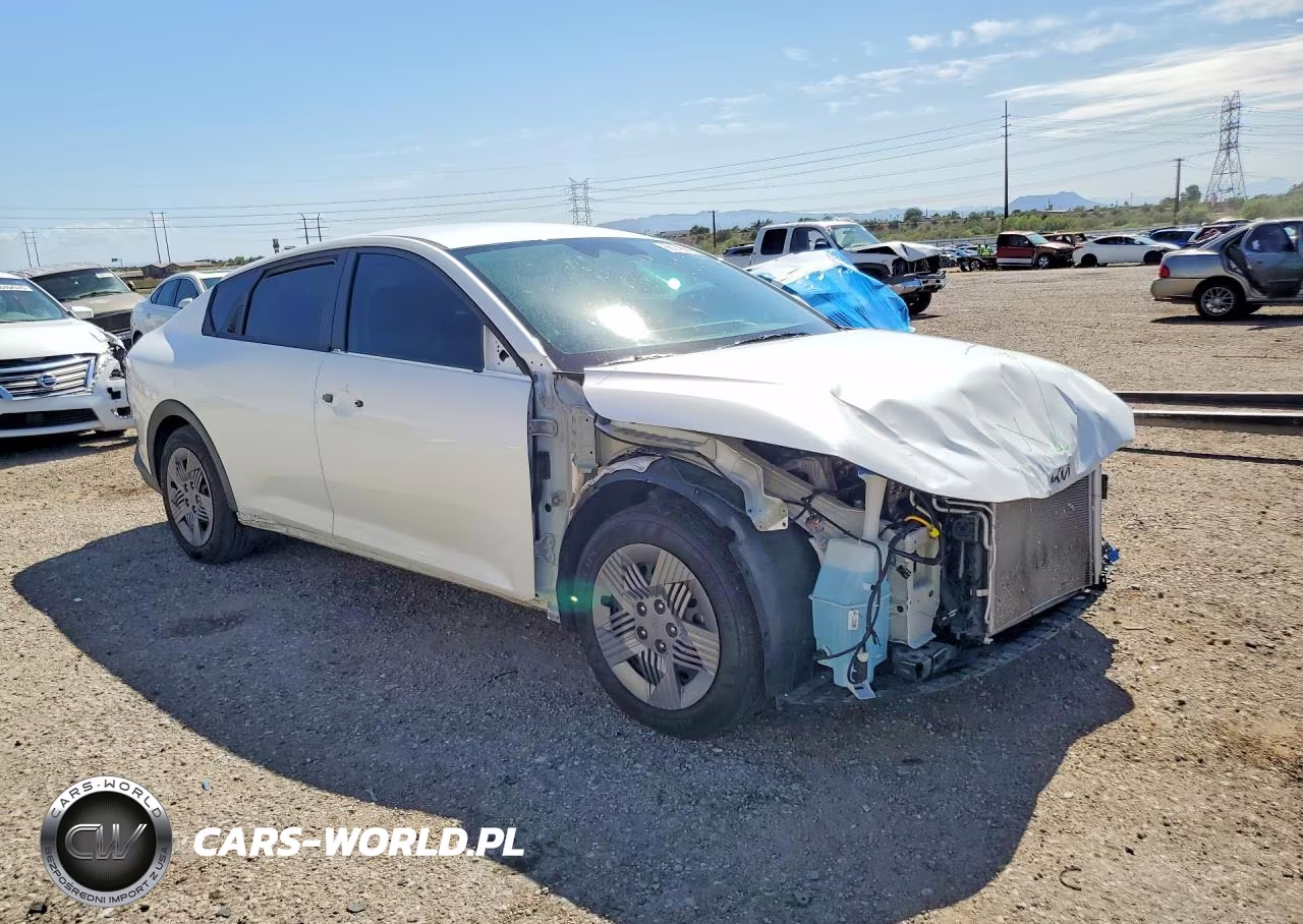 2025 Kia K4 Lx VIN:3KPFT4DE3SE181622 - 4