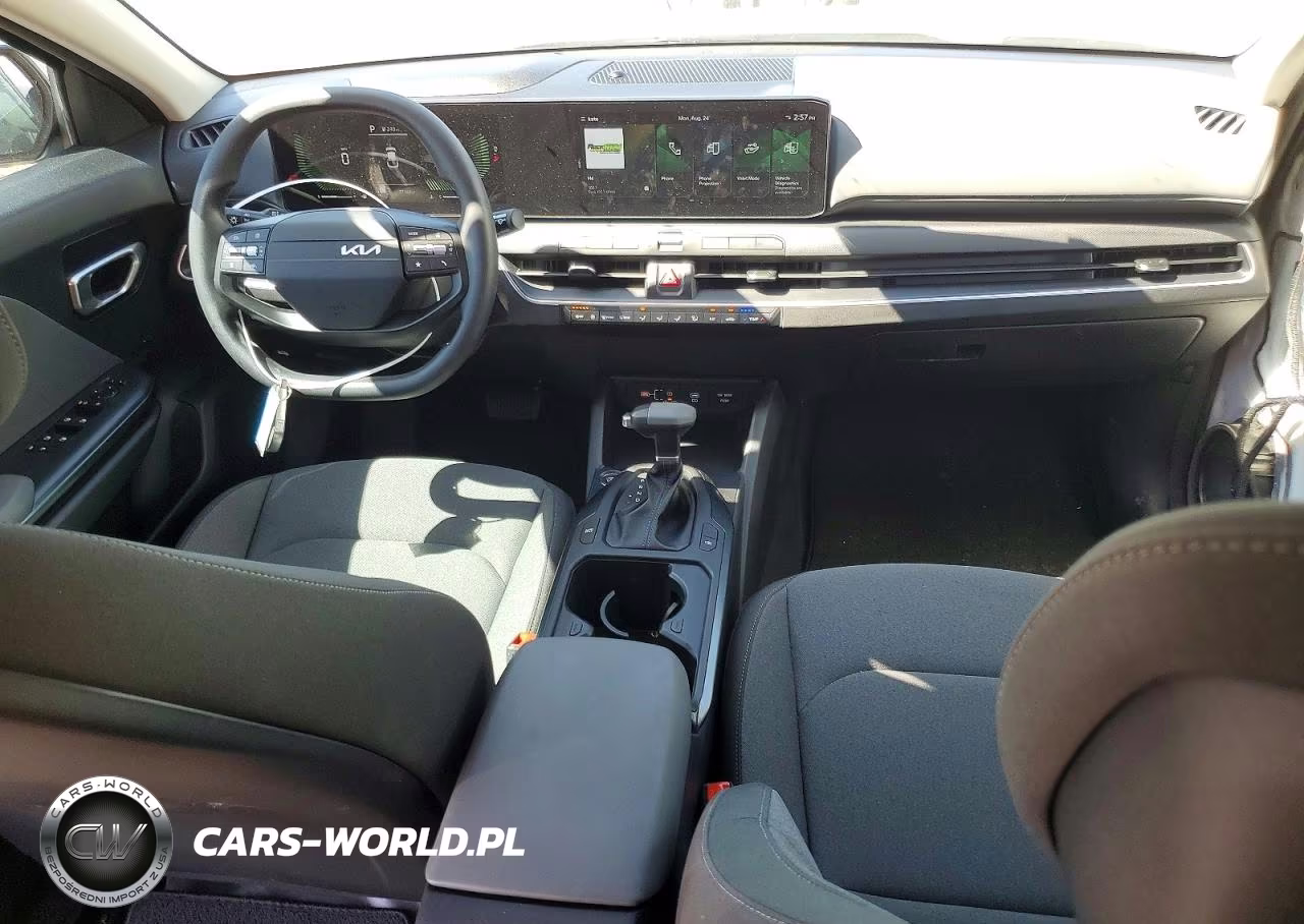 2025 Kia K4 Lx VIN:3KPFT4DE3SE181622 - 8