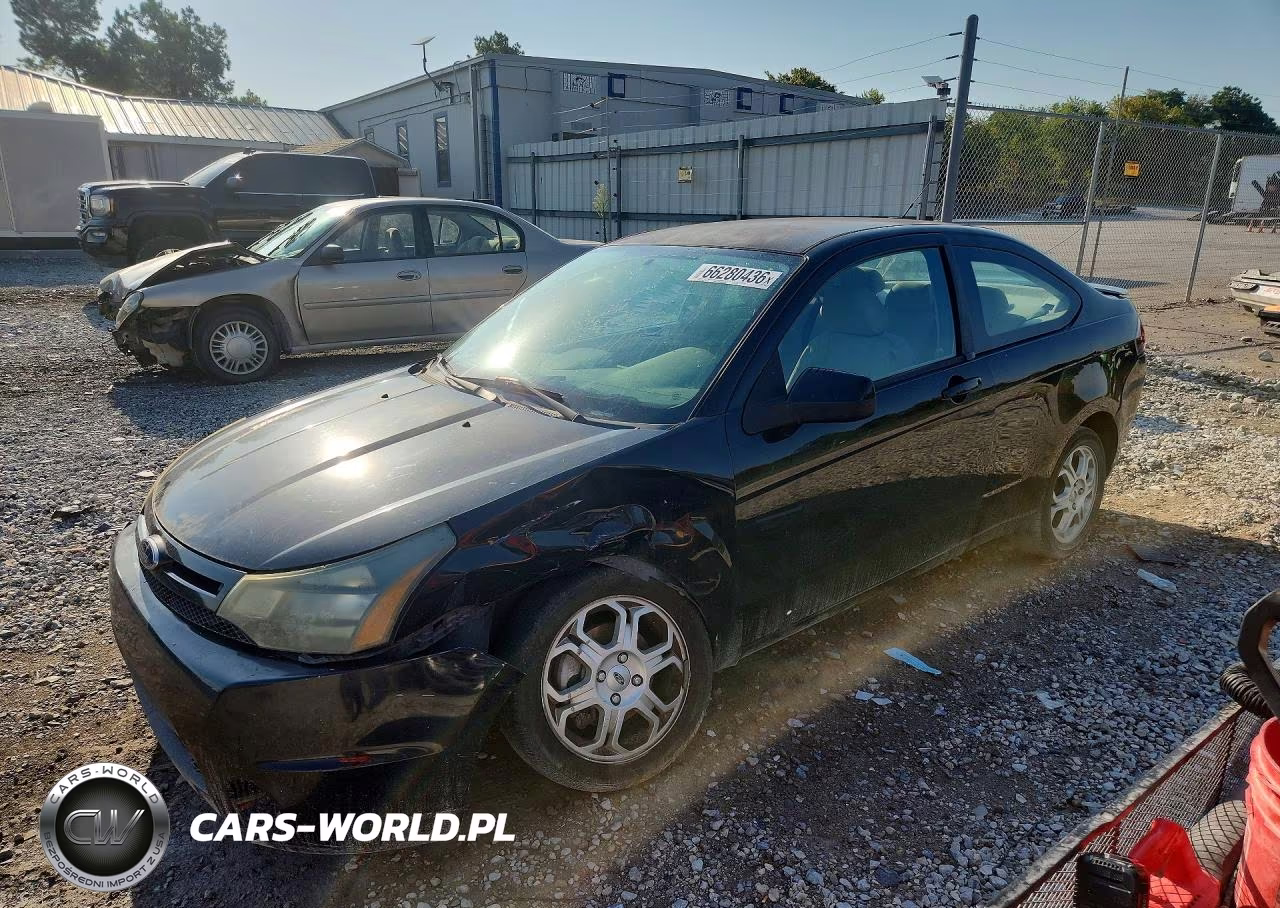 2009 Ford Focus Se VIN:1FAHP32N89W158840 - 1