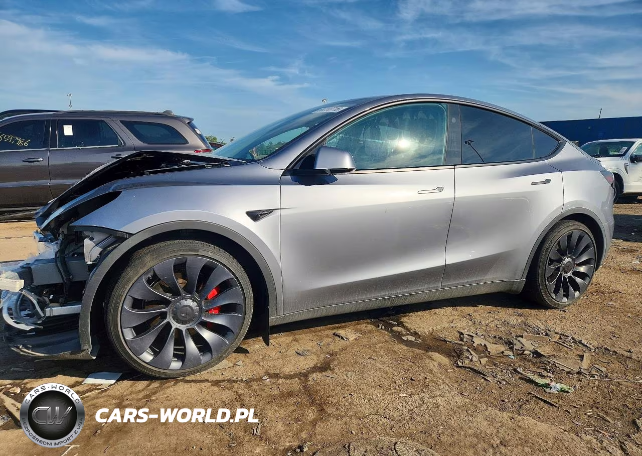 2024 Tesla Model Y – zdjęcie 1 z 12