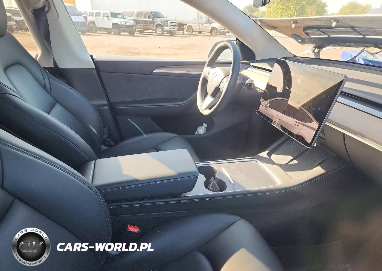 2024 Tesla Model Y VIN:7SAYGDEF6RA295901 - 7