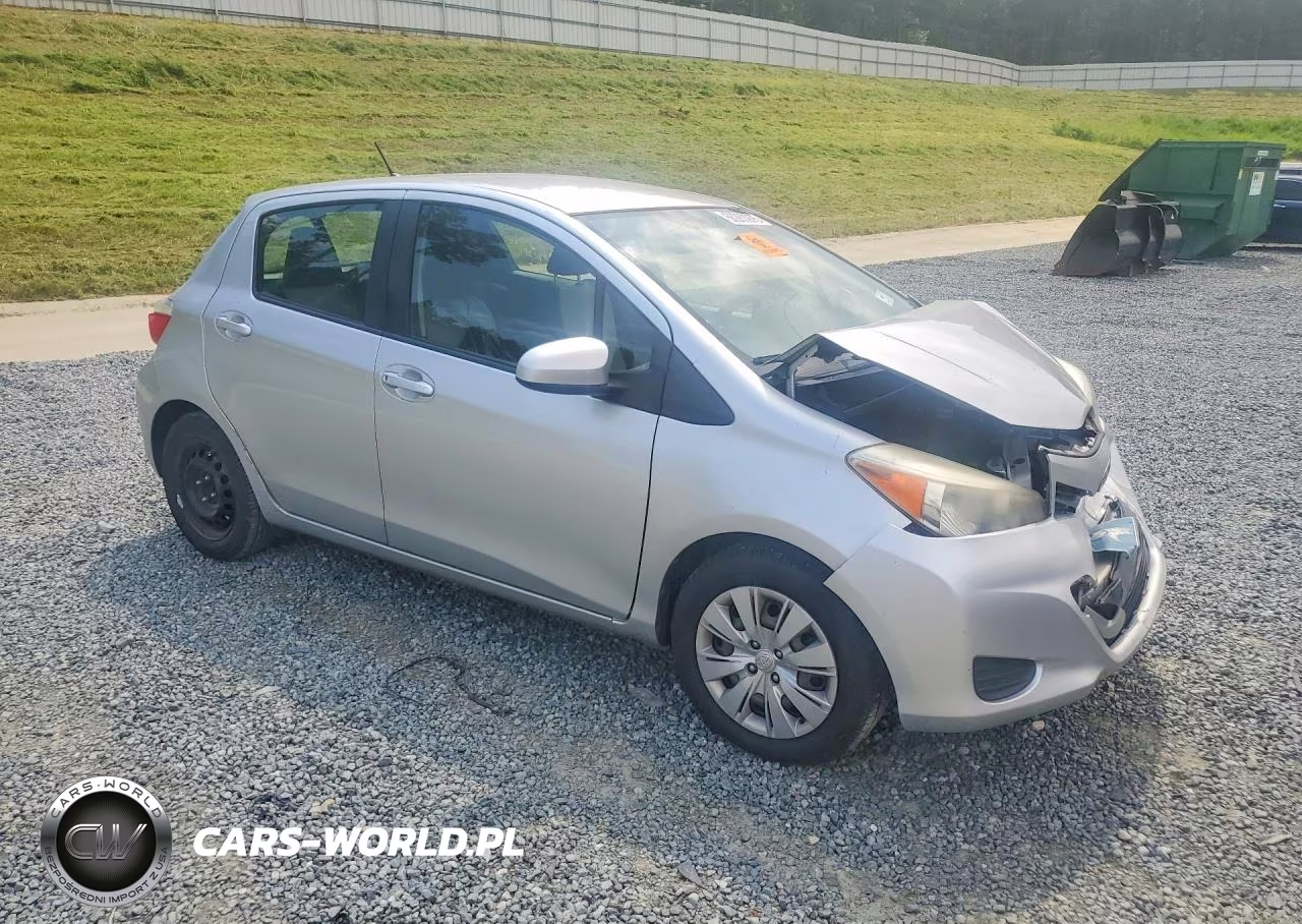2013 Toyota Yaris 5-Door L VIN:JTDKTUD36DD563810 - 4