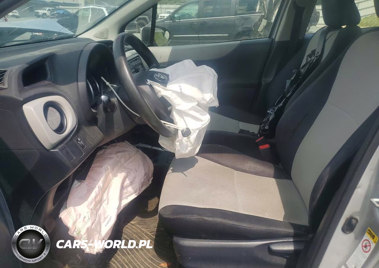 2013 Toyota Yaris 5-Door L VIN:JTDKTUD36DD563810 - 7