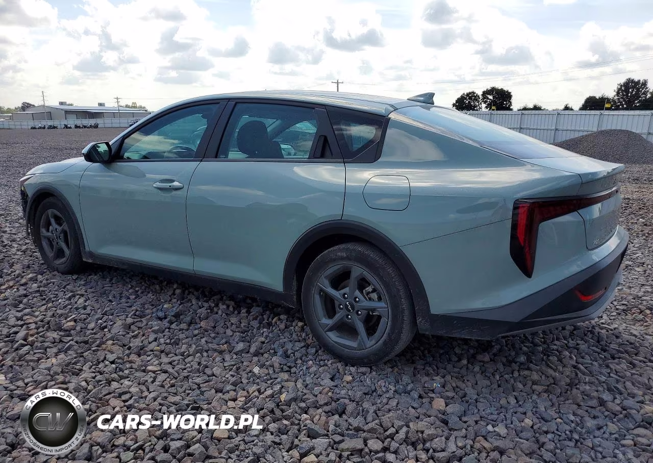 2025 Kia K4 Lxs VIN:3KPFT4DE1SE132886 - 2