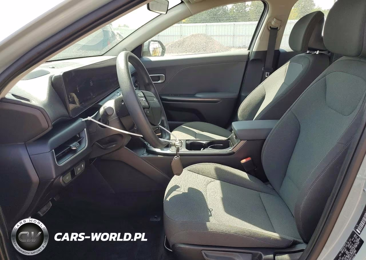 2025 Kia K4 Lxs VIN:3KPFT4DE1SE132886 - 7