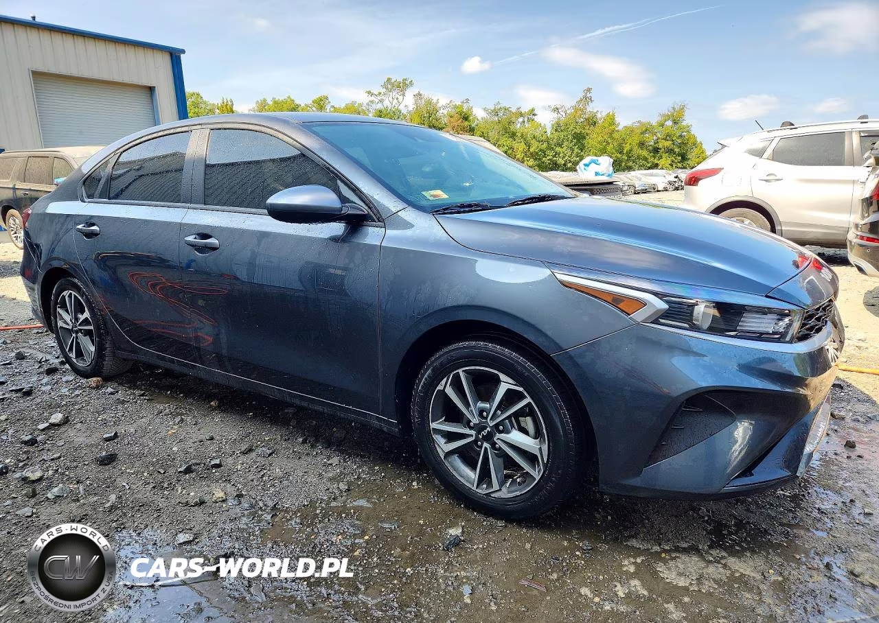 2024 Kia Forte Lxs VIN:3KPF24AD1RE755031 - 4