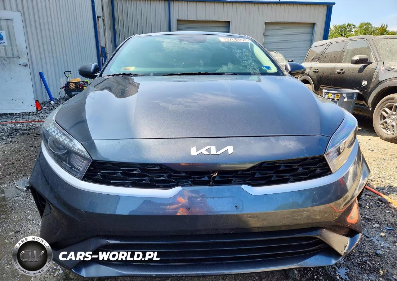 2024 Kia Forte Lxs VIN:3KPF24AD1RE755031 - 5