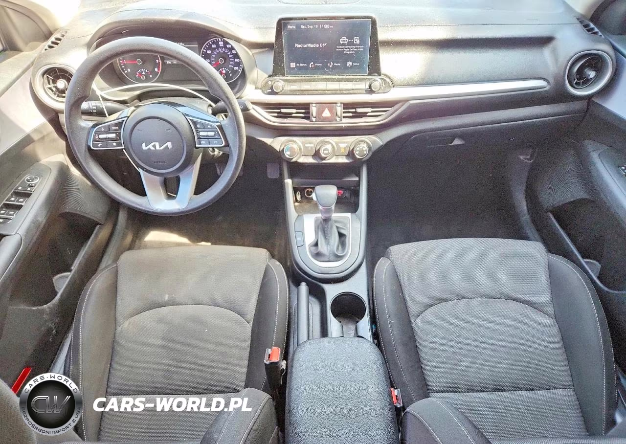 2024 Kia Forte Lxs VIN:3KPF24AD1RE755031 - 8