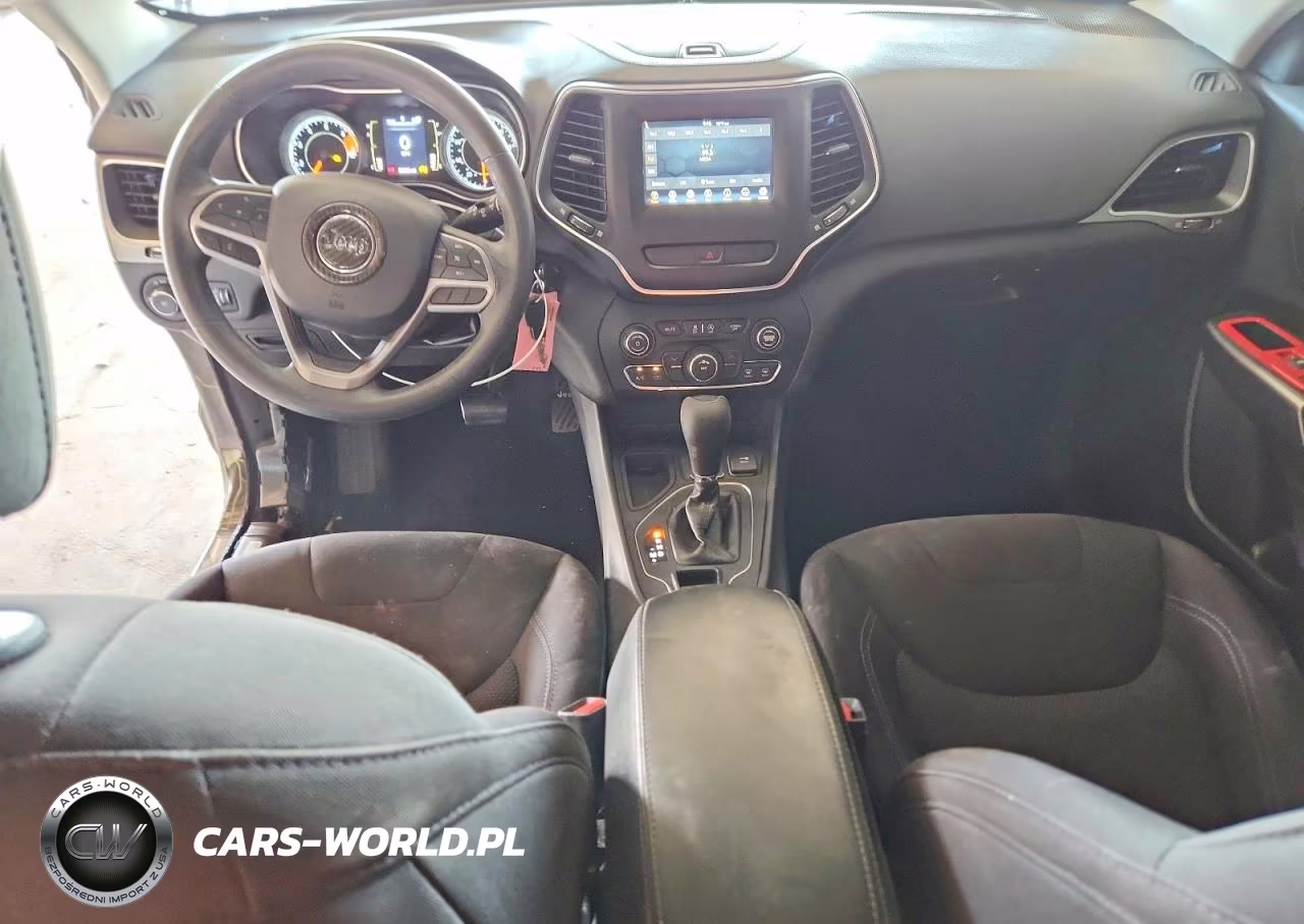 2019 Jeep Cherokee Latitude VIN:1C4PJLCB1KD392475 - 8