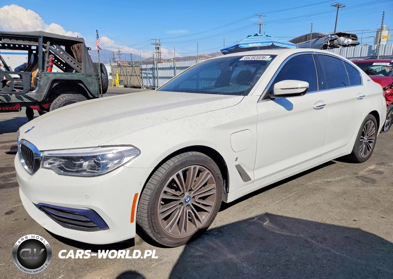 2018 BMW 530E VIN:WBAJA9C5XJB033278 - 1