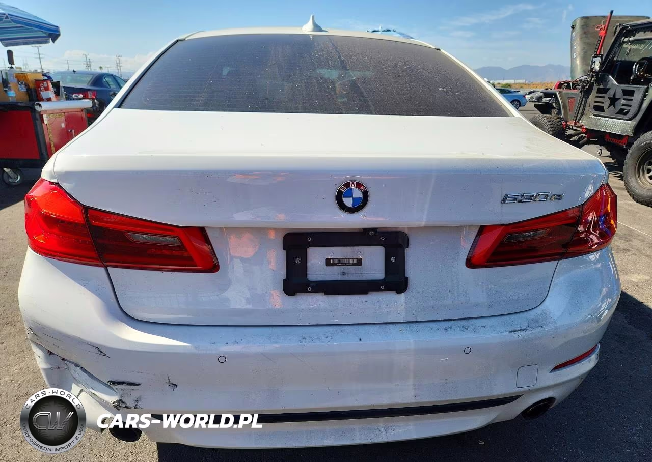 2018 BMW 530E VIN:WBAJA9C5XJB033278 - 6