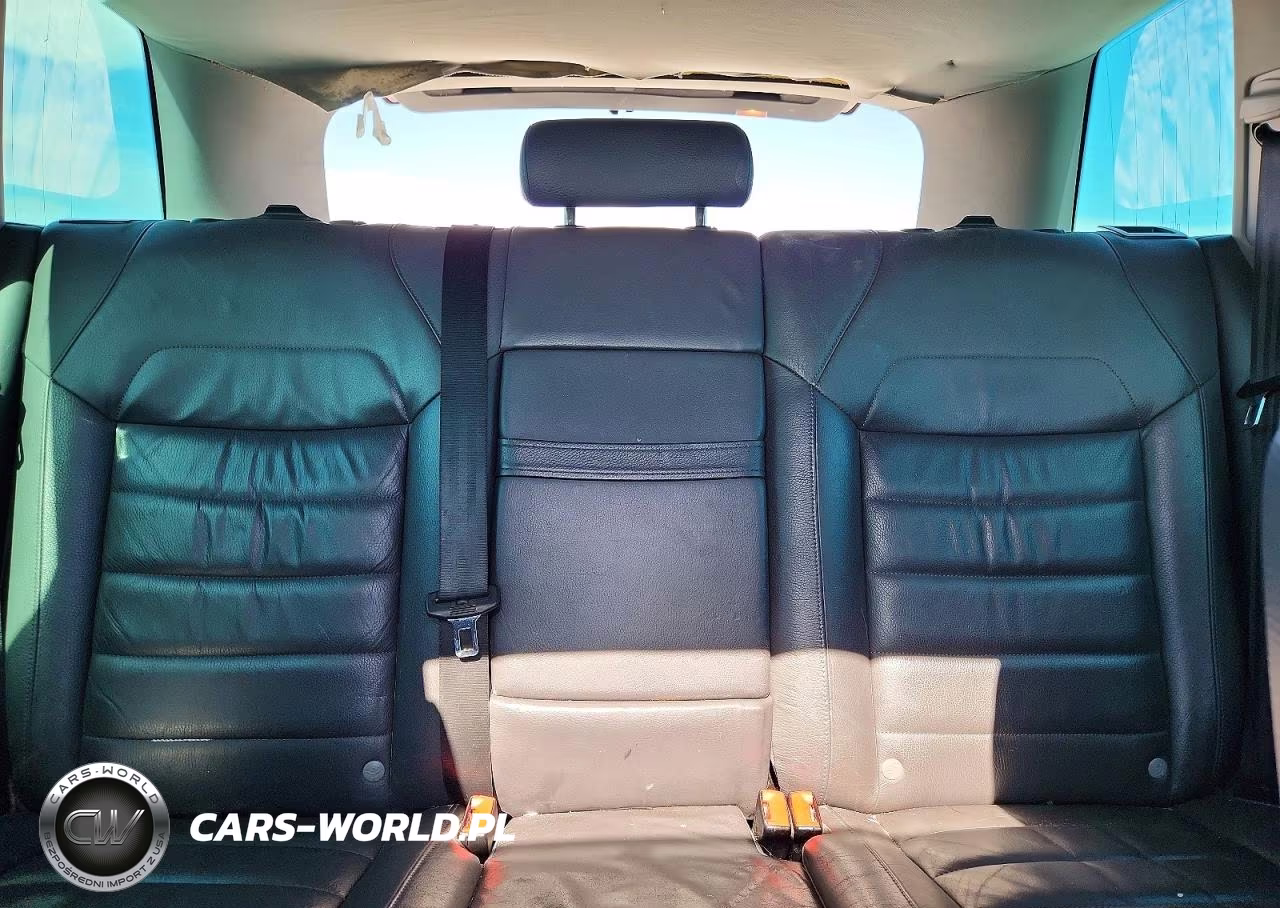 2008 Volkswagen Touareg 2 V6 VIN:WVGBE77LX8D046518 - 10