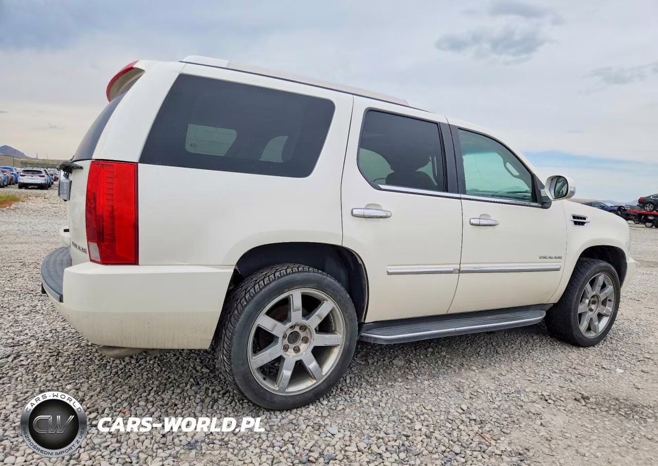 2012 Cadillac Escalade Luxury VIN:1GYS4BEF3CR142861 - 3