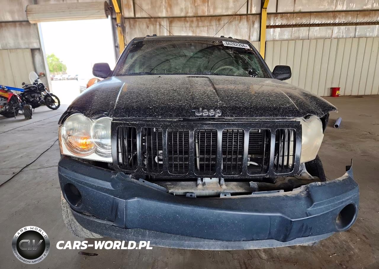 2005 Jeep Grand Cherokee Laredo VIN:1J4HS48N35C643043 - 5