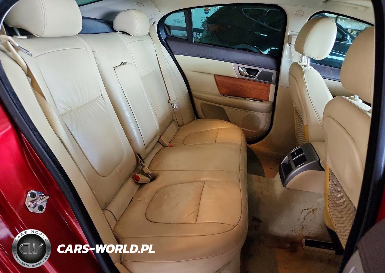 2009 Jaguar Xf Luxury VIN:SAJWA05B69HR08860 - 10