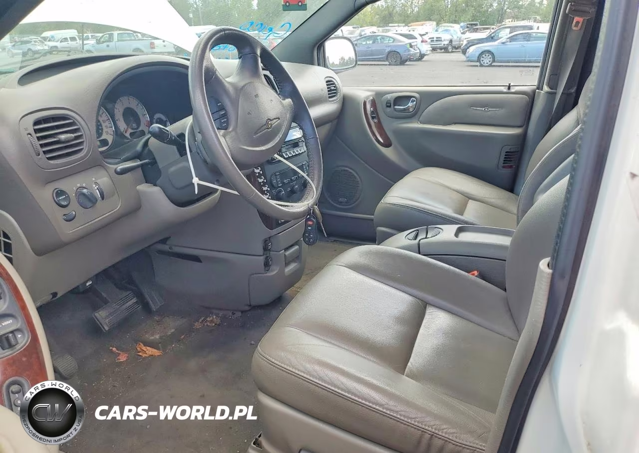 2001 Chrysler Town & Country Limited VIN:2C8GT64L81R215984 - 7