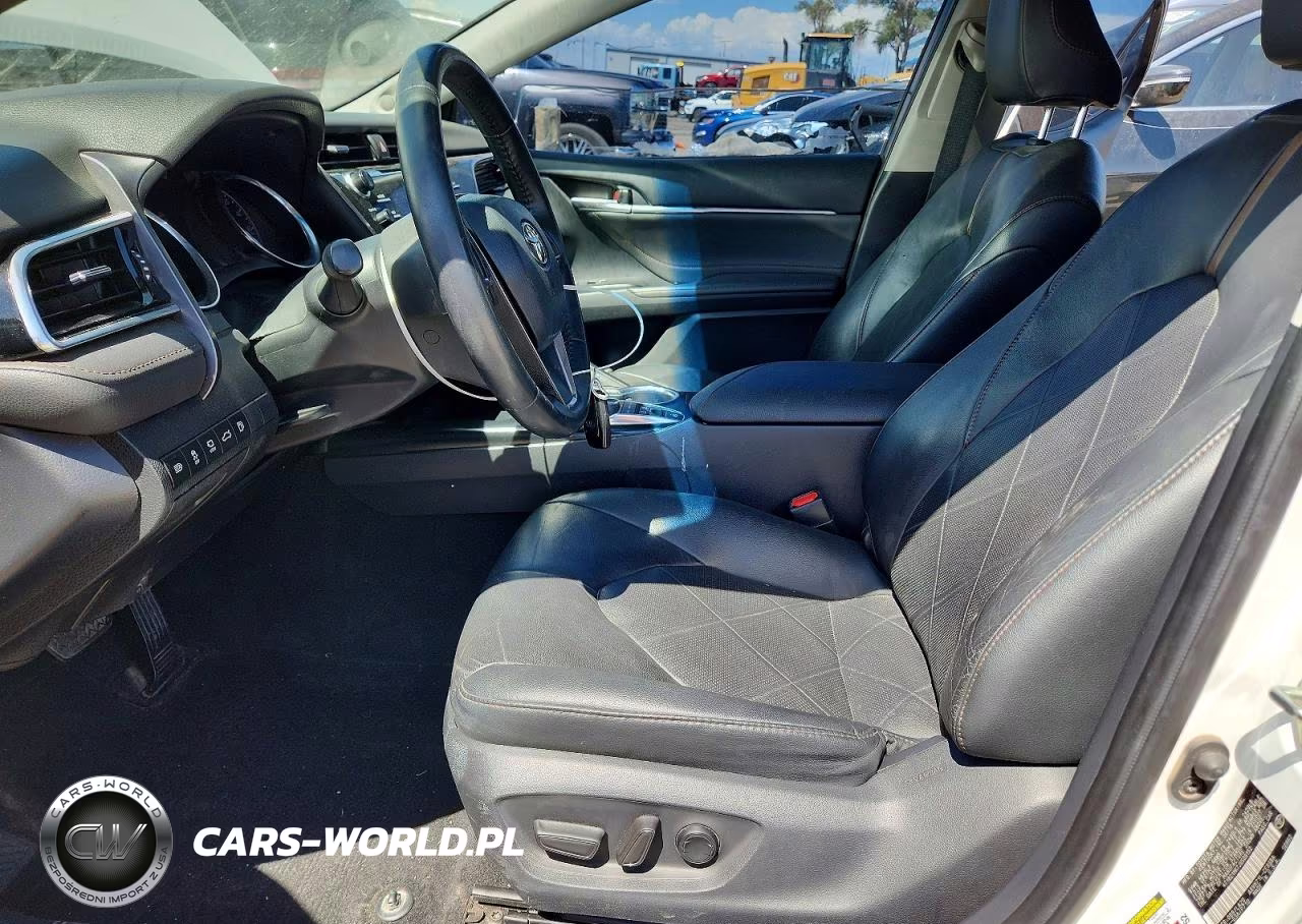 2018 Toyota Camry Hybrid Xle VIN:4T1B21HK7JU509152 - 7