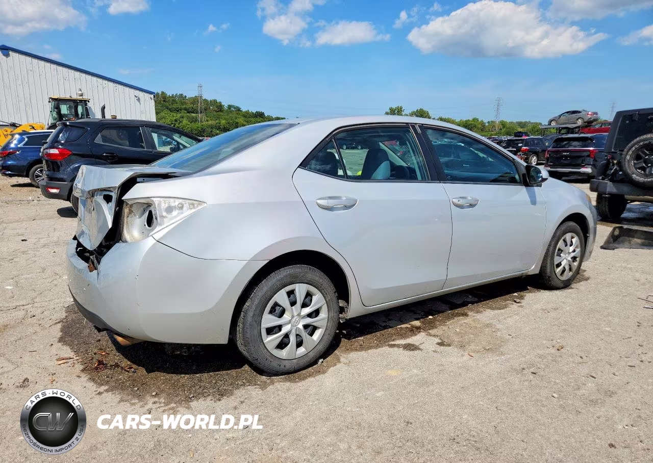 2015 Toyota Corolla L VIN:2T1BURHEXFC239717 - 3