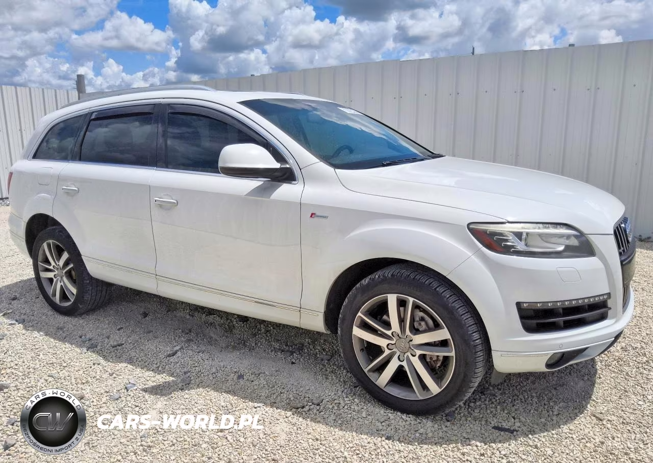 2015 Audi Q7 Premium Plus VIN:WA1LGAFE1FD020187 - 4
