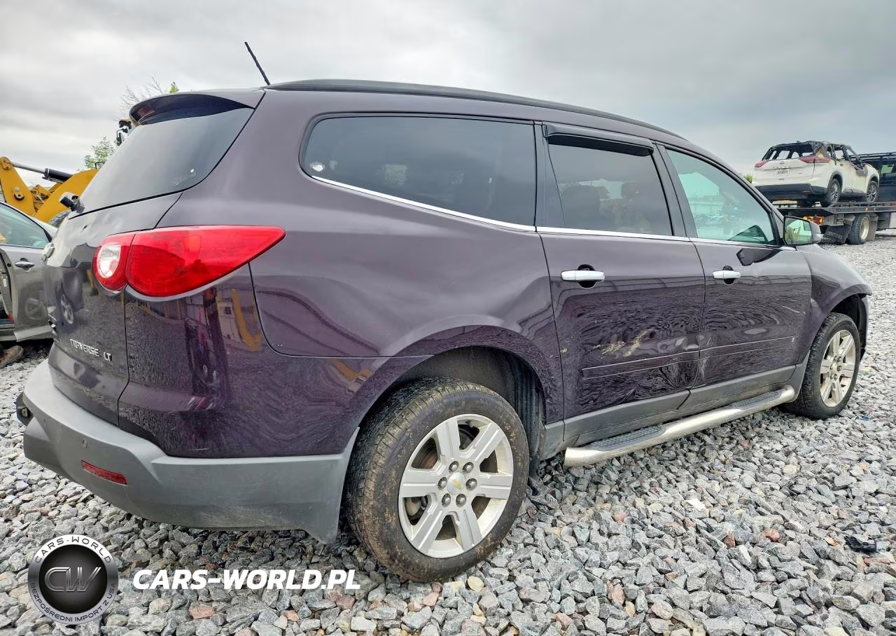 2010 Chevrolet Traverse Lt VIN:1GNLRFED0AS145702 - 3