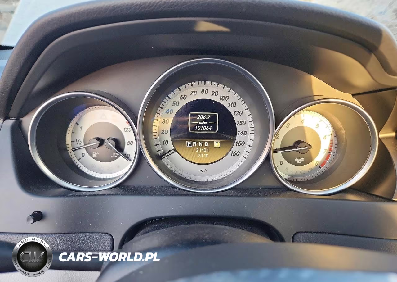 2012 Mercedes-Benz C 300 4Matic VIN:WDDGF8BB1CR240514 - 9