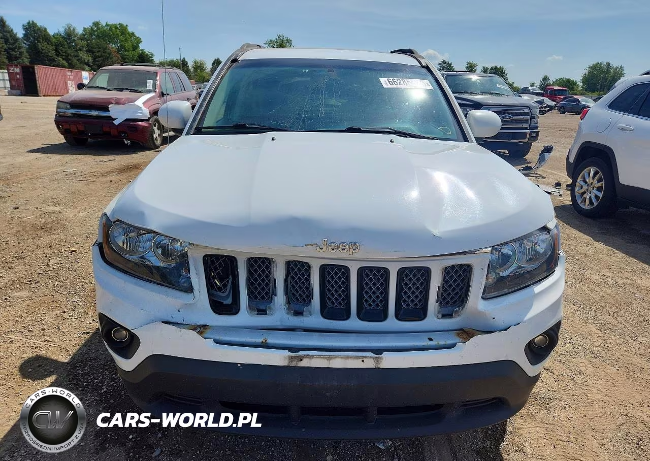 2017 Jeep Compass Latitude VIN:1C4NJCEA1HD119668 - 5