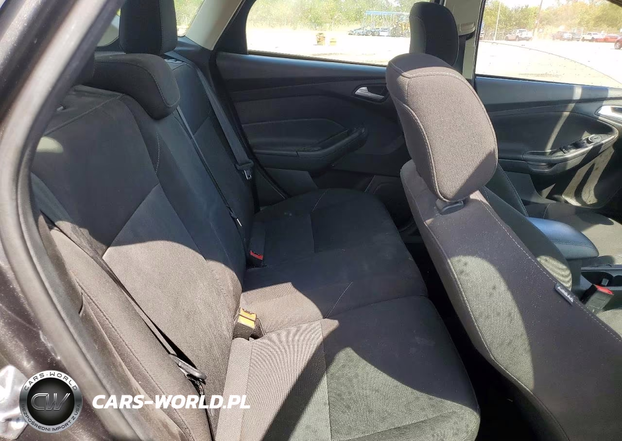 2018 Ford Focus Se VIN:1FADP3K23JL222163 - 11