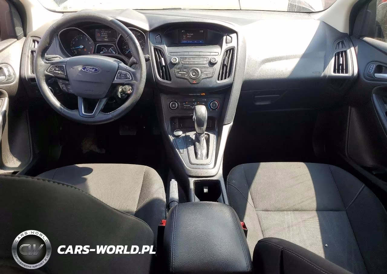 2018 Ford Focus Se VIN:1FADP3K23JL222163 - 8