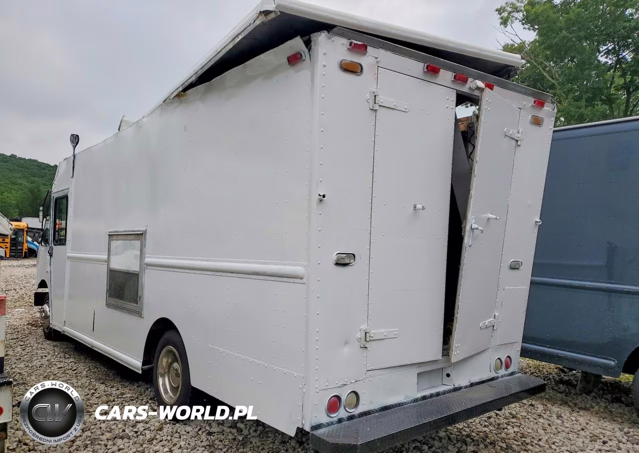 2007 Freightliner Chassis M Line Walk-In Van VIN:4UZAAPDHX7CY44917 - 2